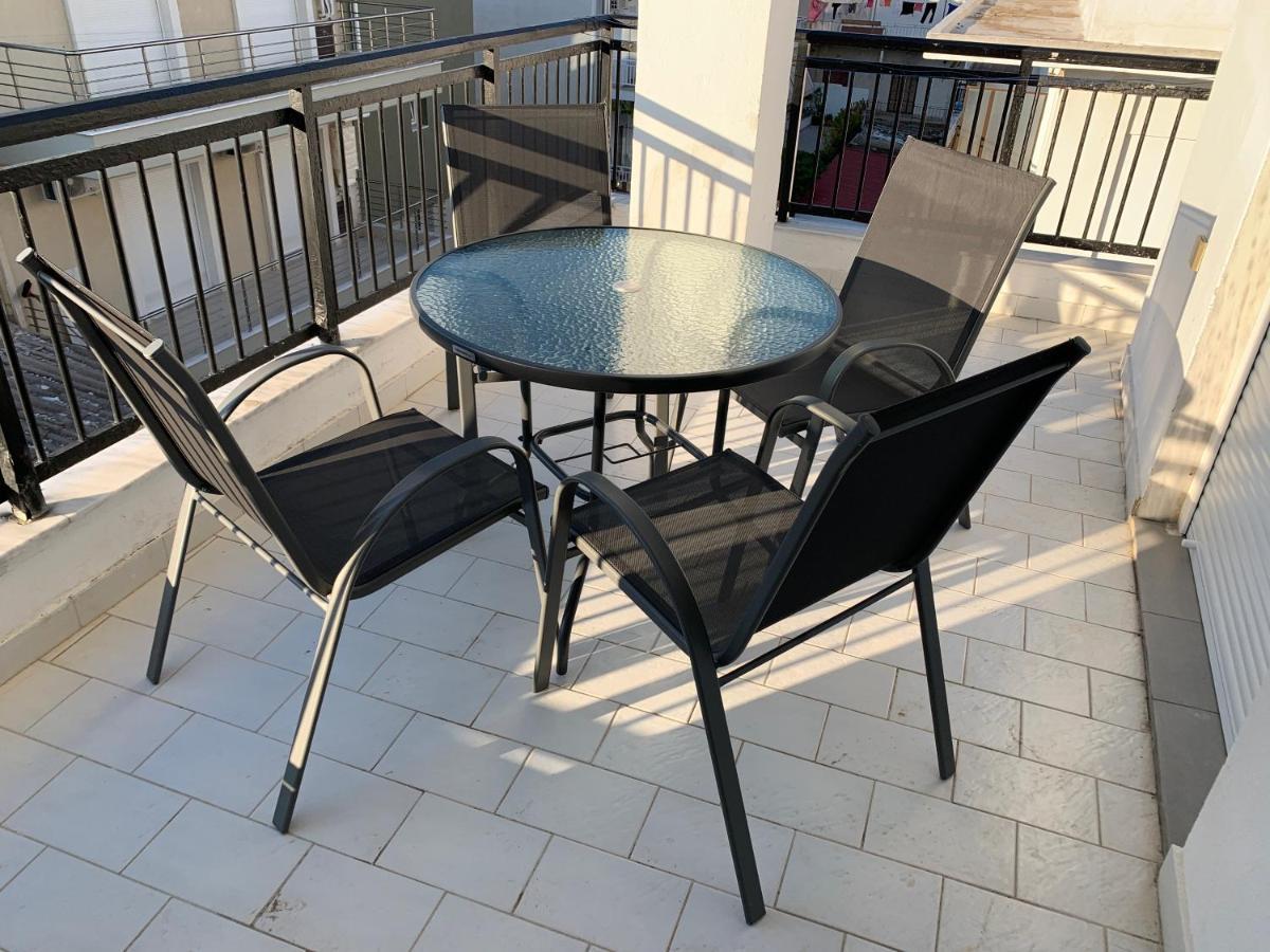 30m From The Sea Apartment *